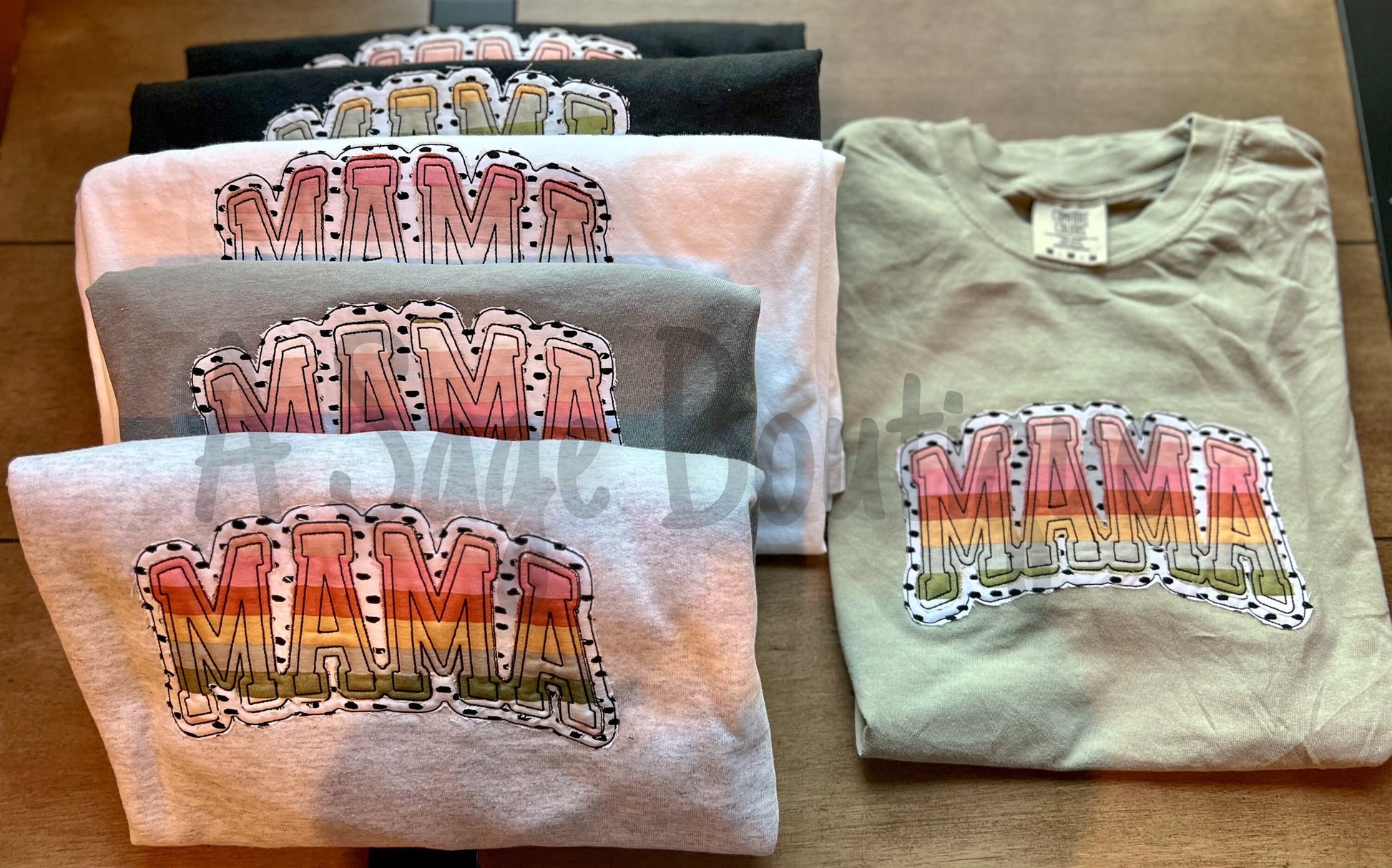 Appliqué Mama - t shirt - sweatshirt - comfort colors - mama embroidered - embroidery - mama t shirt - mom - appliqué - rainbow